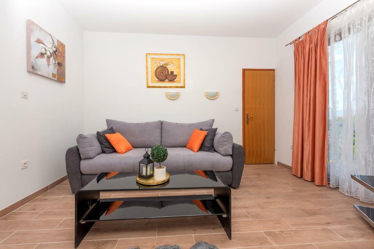 Apartmani Zara & Maris Gradac  Εξωτερικό φωτογραφία